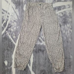 Aerie Chic Animal Print Pants Size M
